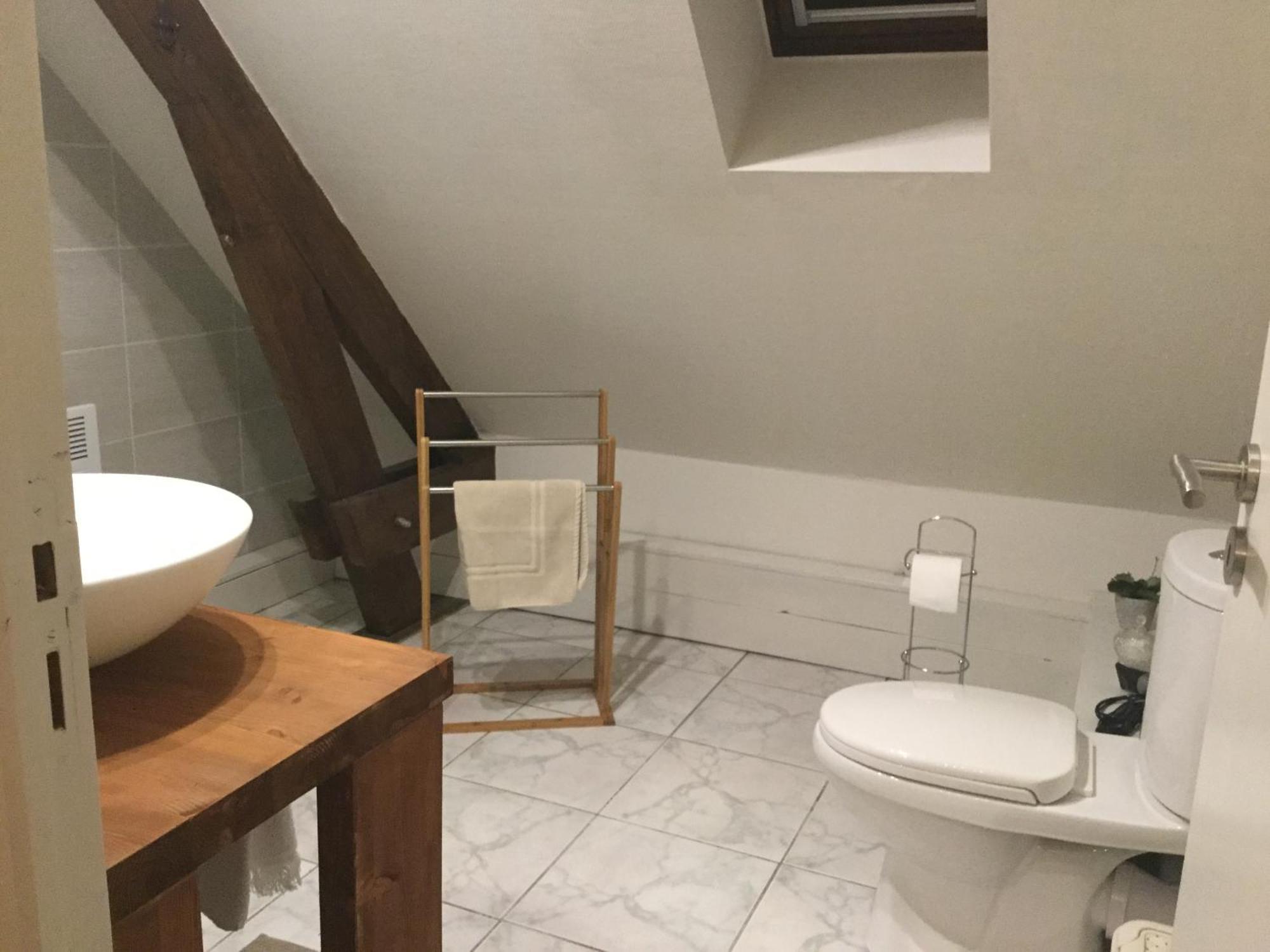 La Maison Bleue Juillac  Habitación foto